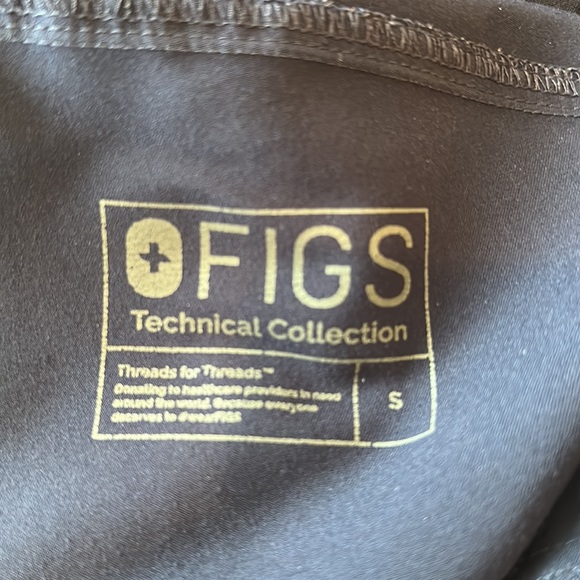 Figs Kade Cargo Scrub Pants - Picture 3 of 3